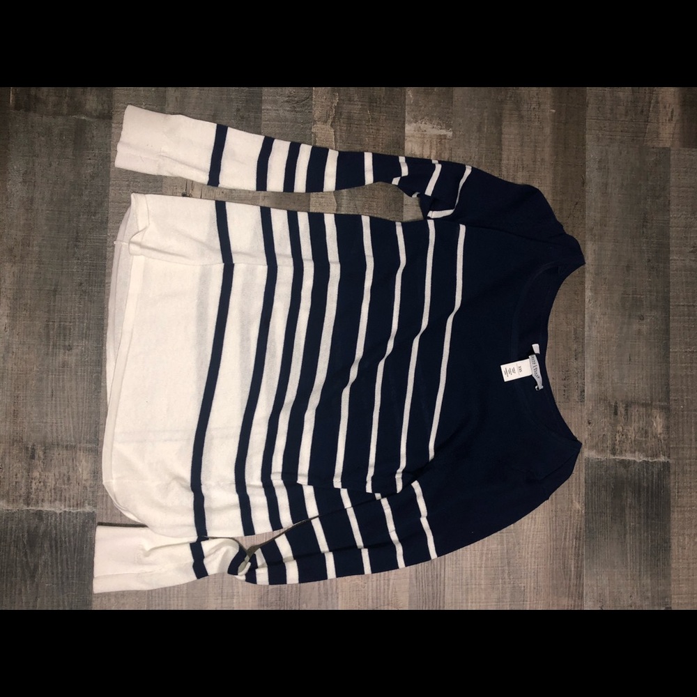 White House Black Market button back XXS sweater